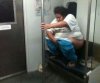 Dama w metrze...