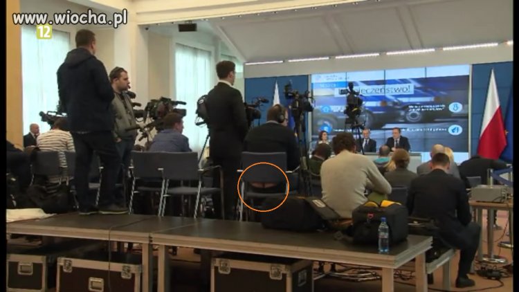 Poważna konferencja...