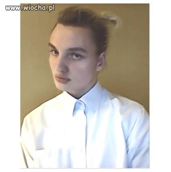 Nie, to nie jest kobieta.. 