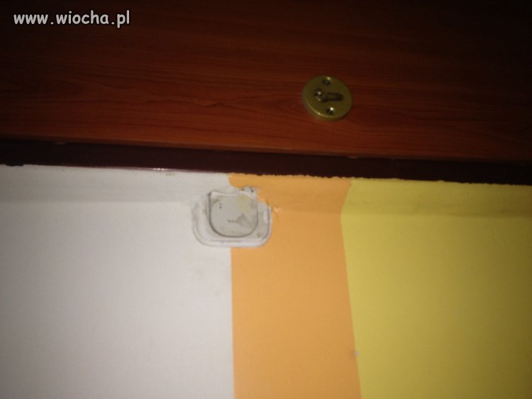 Włącznik się zmieści majster?