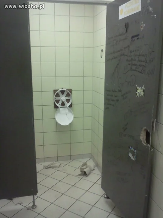 Toaleta w pewnym gorzowskim Tesco