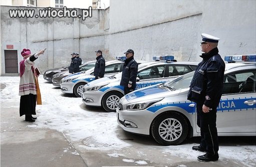 Kropidło i woda święcona musi być 
