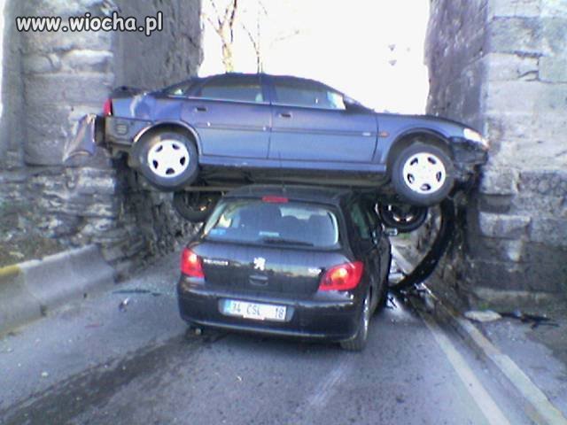 Kto pierwszy ten lepszy