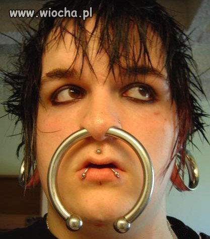 "Delikatny" piercing
