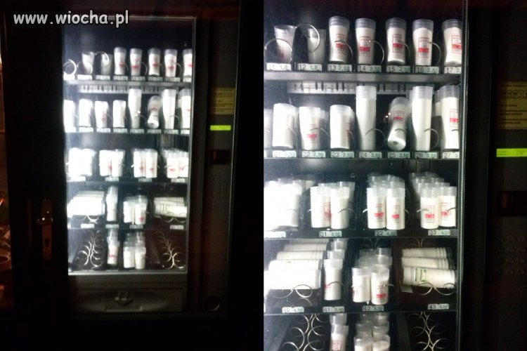Automat z wkładami w supermarkecie