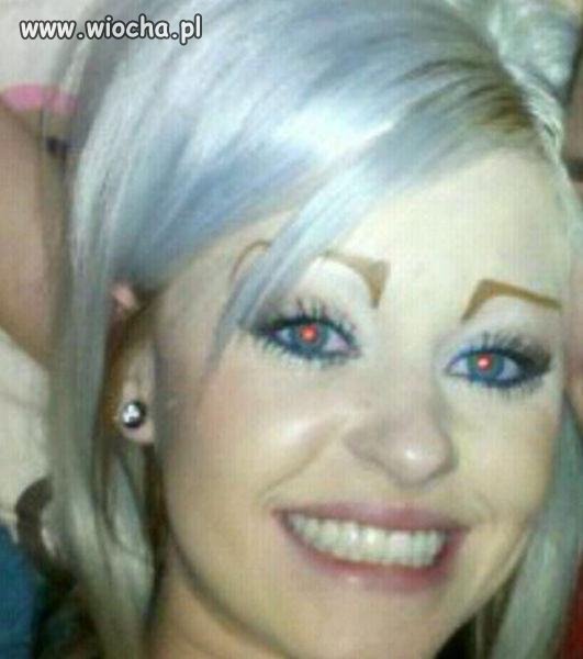 Ach te brwi 