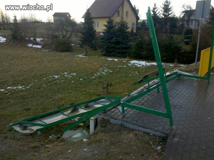 Komu przeszkadzał przystanek?