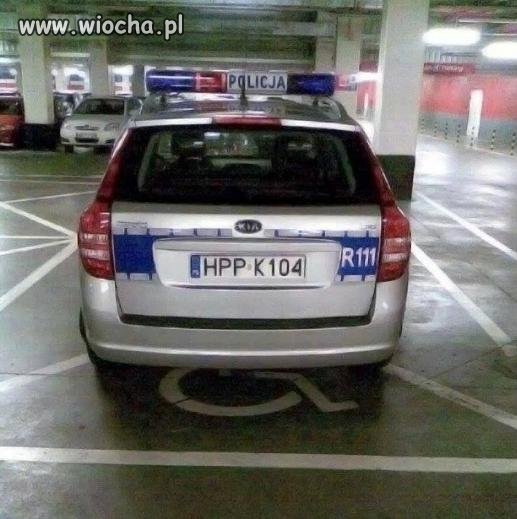 "Jestem z policji wszystko mi wolno"