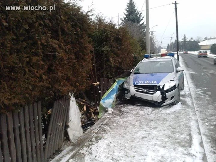 Podobno droga była oblodzona buhaha