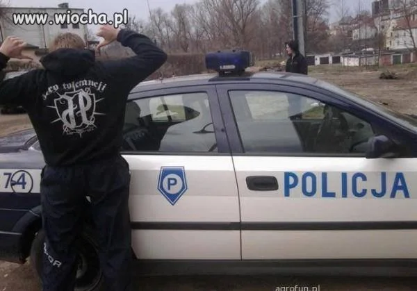Chuligan w ch**