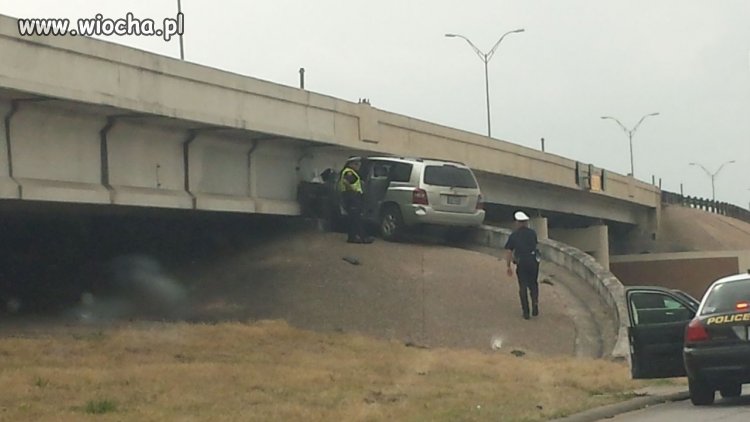 Wjazd mu się nie wyprostował 