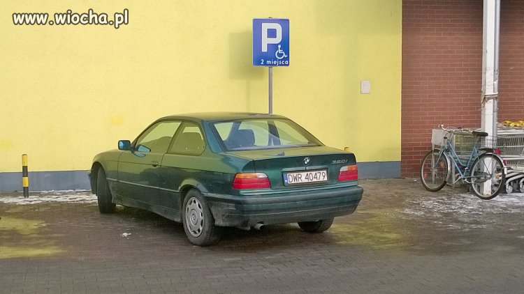 BMW i opis zbędny