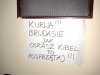 Delikatne zwrócenie uwagi w pracy.