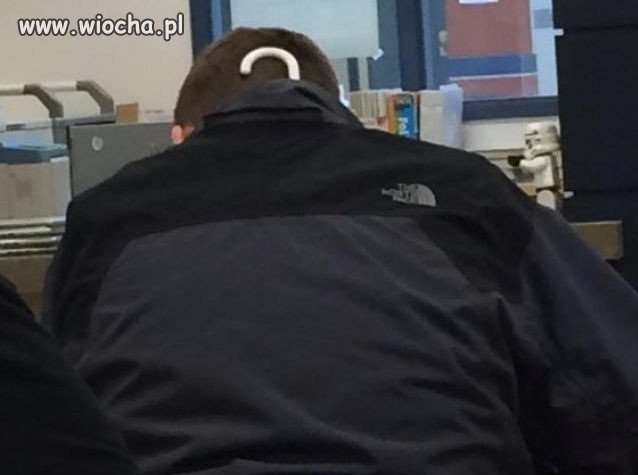 Nowa kurtka, panie, prosto z wieszaka