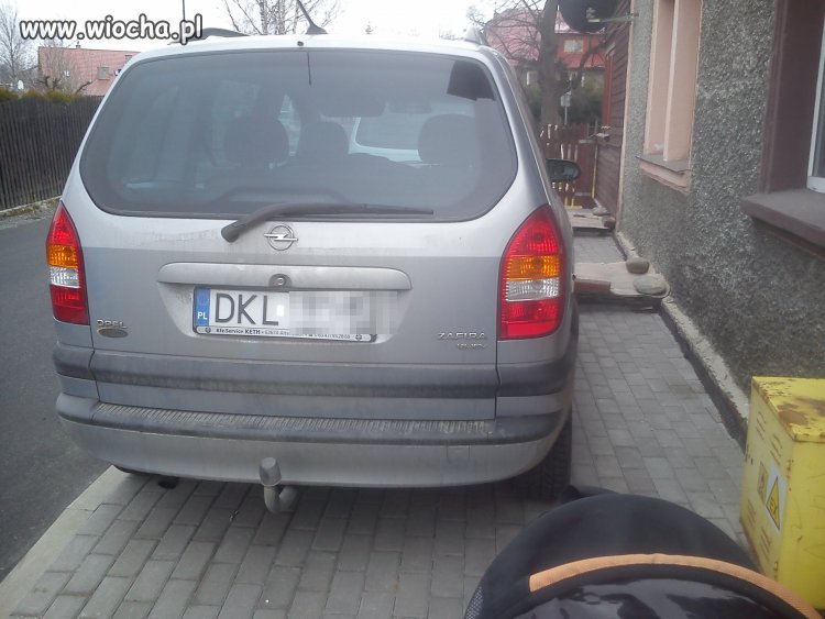 Tak się parkuje w Stroniu Śląskim