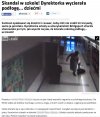 Dyrektorka wycierała podłogę dziećmi