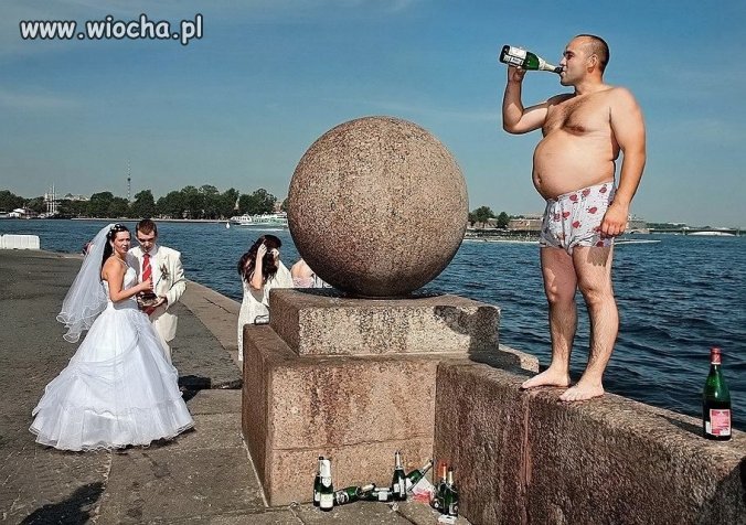 Pamiątkowe zdjęcie z wesela.