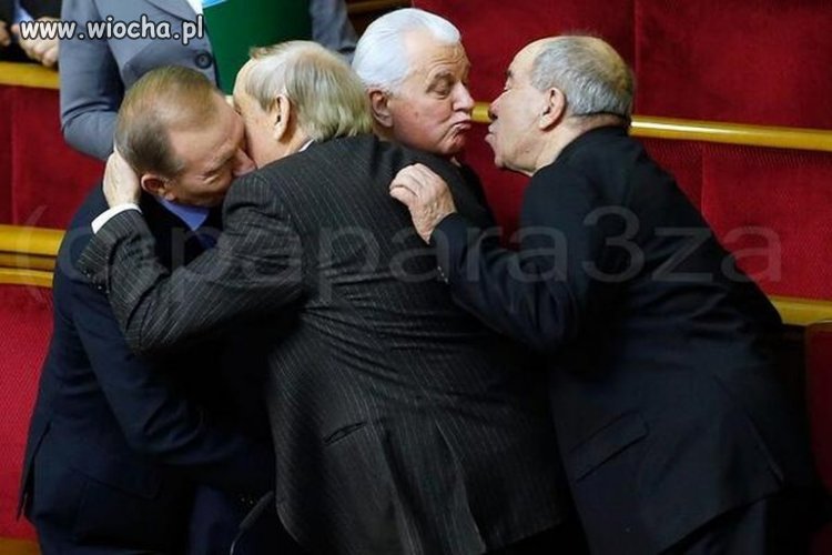 Politycy-on się zawsze dogadają