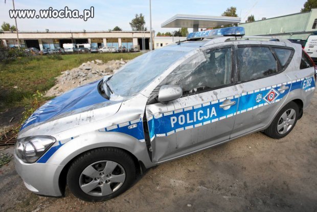 Pijana policjantka za kierownicą.. 08.03.2014