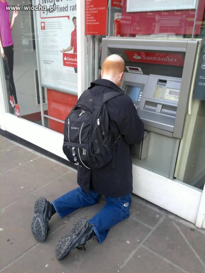 Uklęknij przed świętym