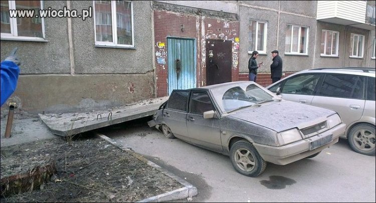 I zostaw tu auto pod blokiem...