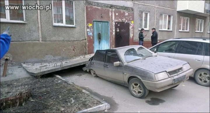 I zostaw tu auto pod blokiem...