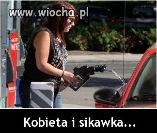 Gdy kobieta sika do zbiornika 