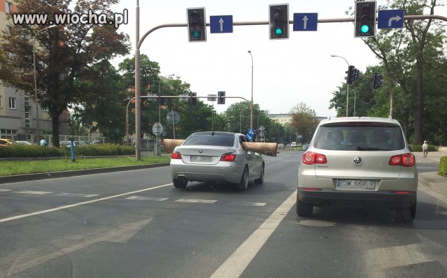 Tak się wozi szlachta.