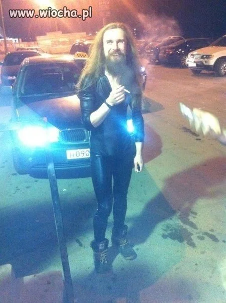 "Kobieta" z brodą