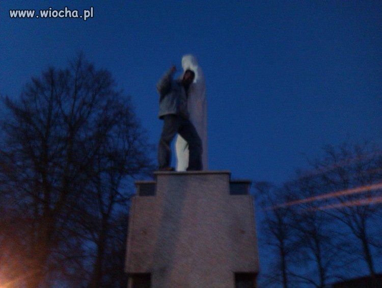 Patologia się powiększa ..