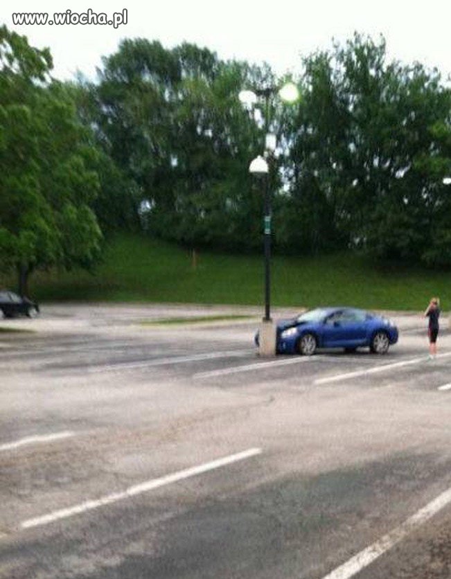 No bo kto na środku parkingu