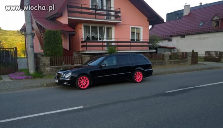 Kupiłem dziuni nowe aluski 