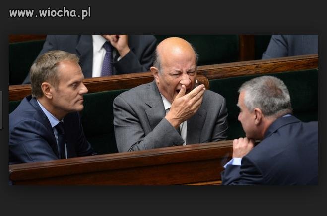 Tak, jestem za dymisją tego rządu.