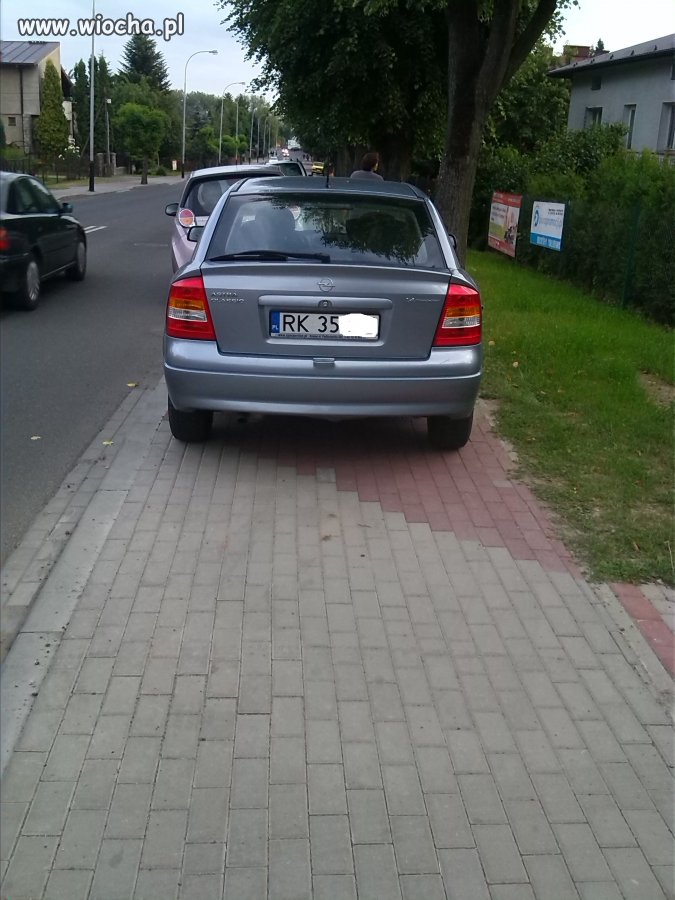 Tak się parkuje w Krośnie
