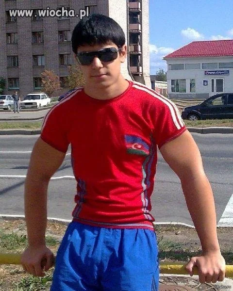 Trochę go powyginało 
