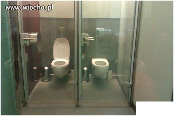 Szklane drzwi to już chyba przesada