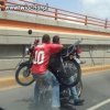 Dwa motocykle, dwie osoby