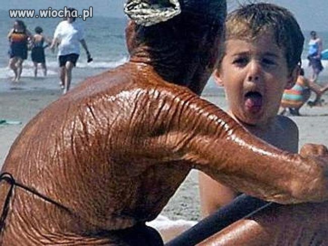 Piękne słoneczko. Wakacje, plażing, leżing itp.