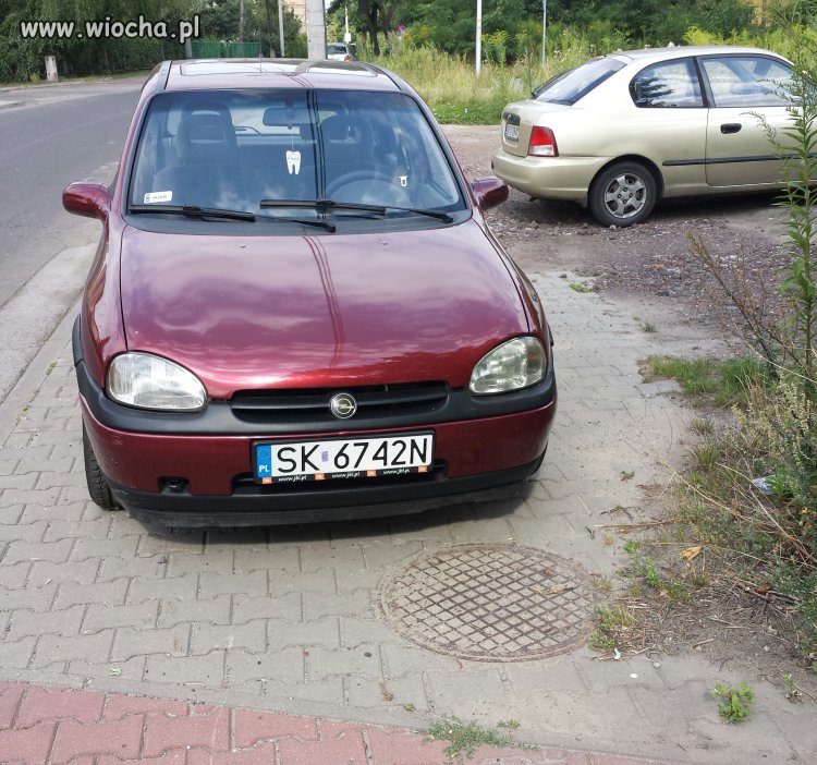 Kolejny burak który nie potrafi parkować