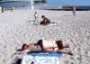 A na plaży śpimy tak