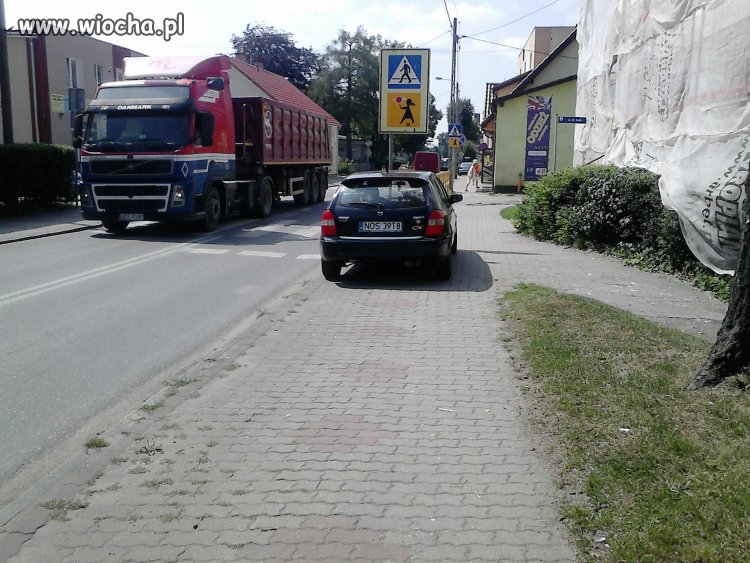A stanę sobie przed przejściem dla pieszych