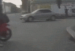 Okropny wypadek na motocyklu ... 