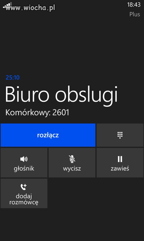 Oczekiwanie na połączenie z konsultantem w PLUS'ie
