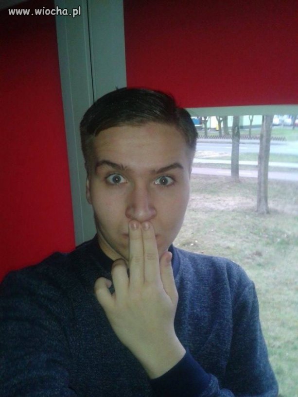 Żal takich dzieci PS. jest POLAKIEM 