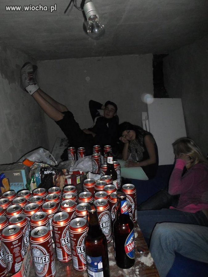 Boski melanż w garażu, bo w chacie starzy...