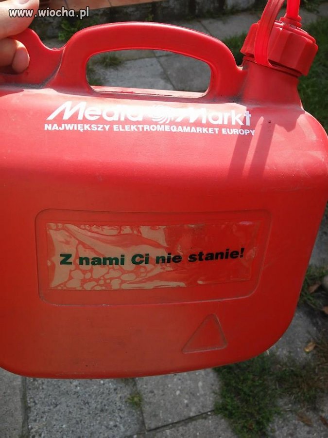 Karnister z MediaMarkt
