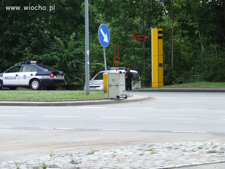 STACJONARNY... Śmietnik SM i do tego Prewencja z laserem 