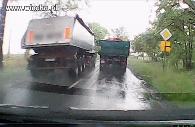 Przyjrzyjcie się temu zdjęciu..