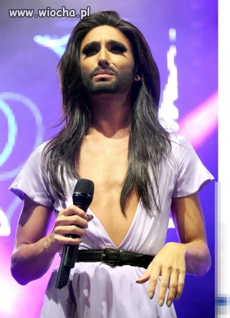 Conchita Wurst na koncercie pokazała... klatę
