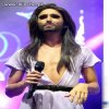 Conchita Wurst na koncercie pokazała... klatę